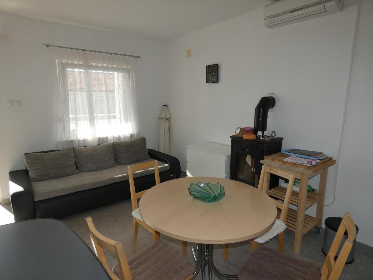 Tomo Apartment Starigrad Exterior photo